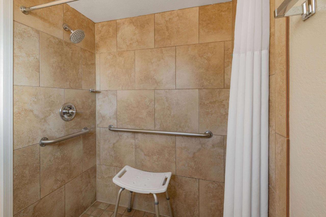 Howard Johnson By Wyndham Flagstaff Exterior photo