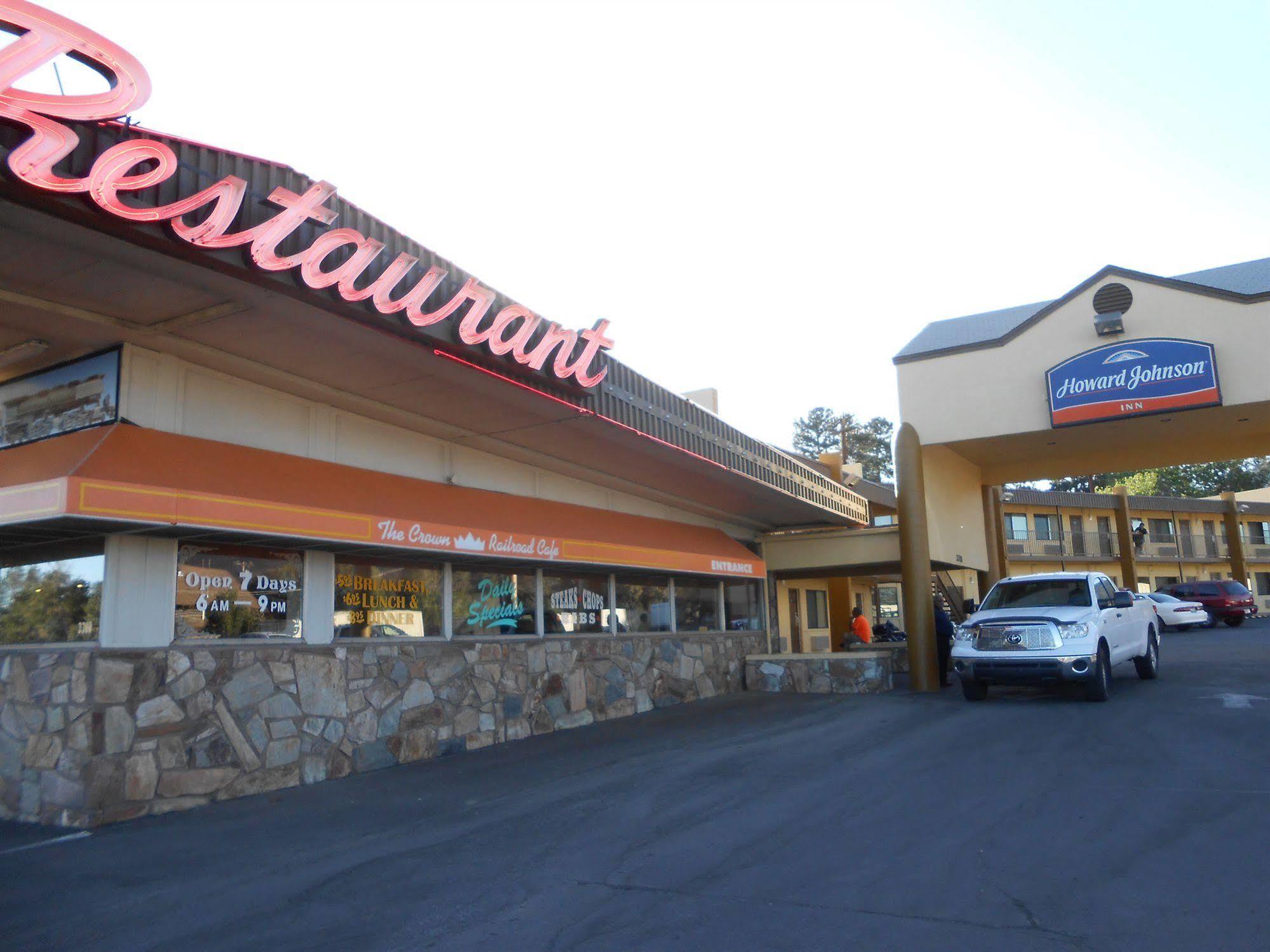 Howard Johnson By Wyndham Flagstaff Exterior photo