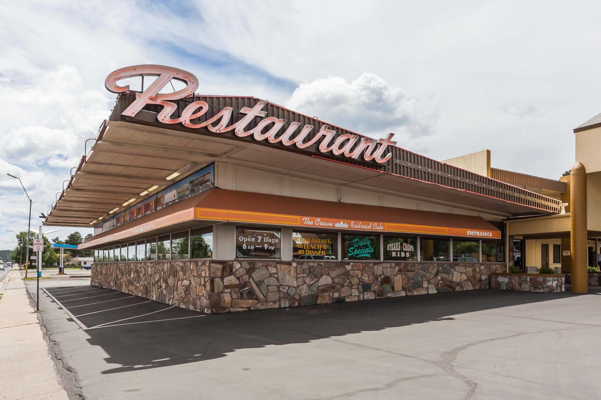 Howard Johnson By Wyndham Flagstaff Exterior photo